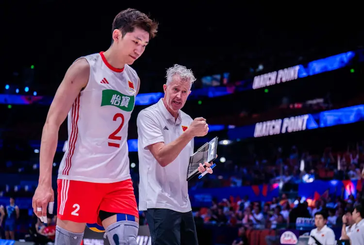 华体会app-关于阿尔艾因主帅强调团队配合，迎战欧洲劲旅的信息