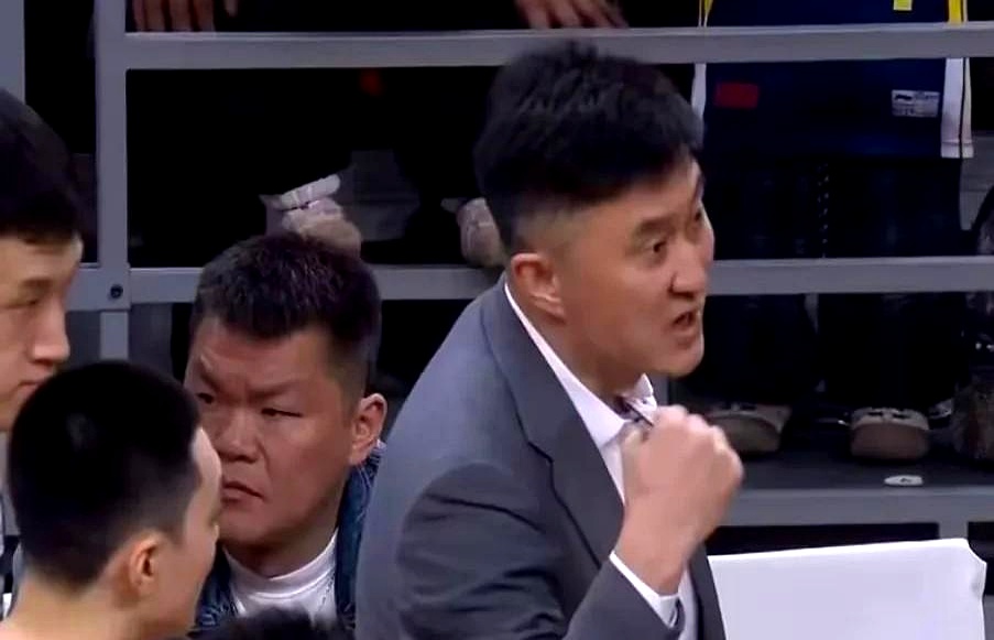 华体会官方登录入口-关于上海队爆发神级表现，CBA季后赛被彻底压制，失误的信息