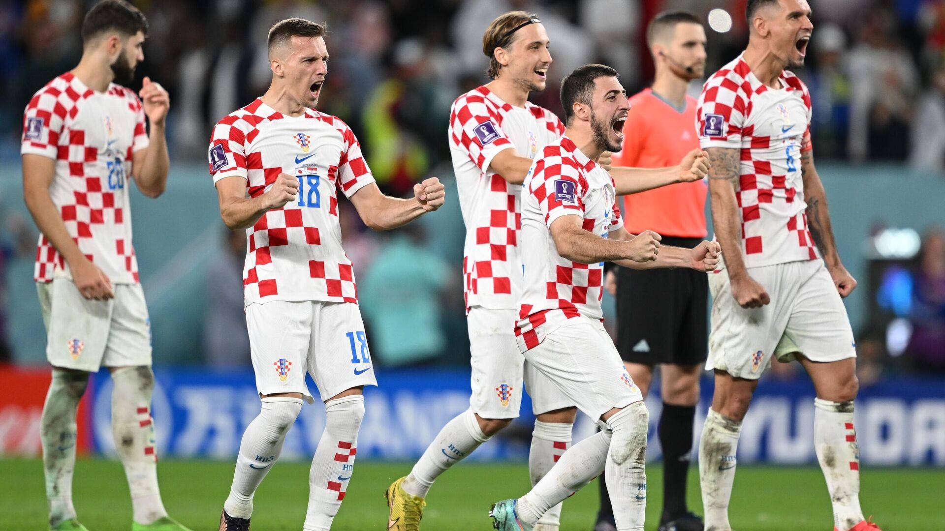 包含比利时连胜克罗地亚，势如破竹的词条