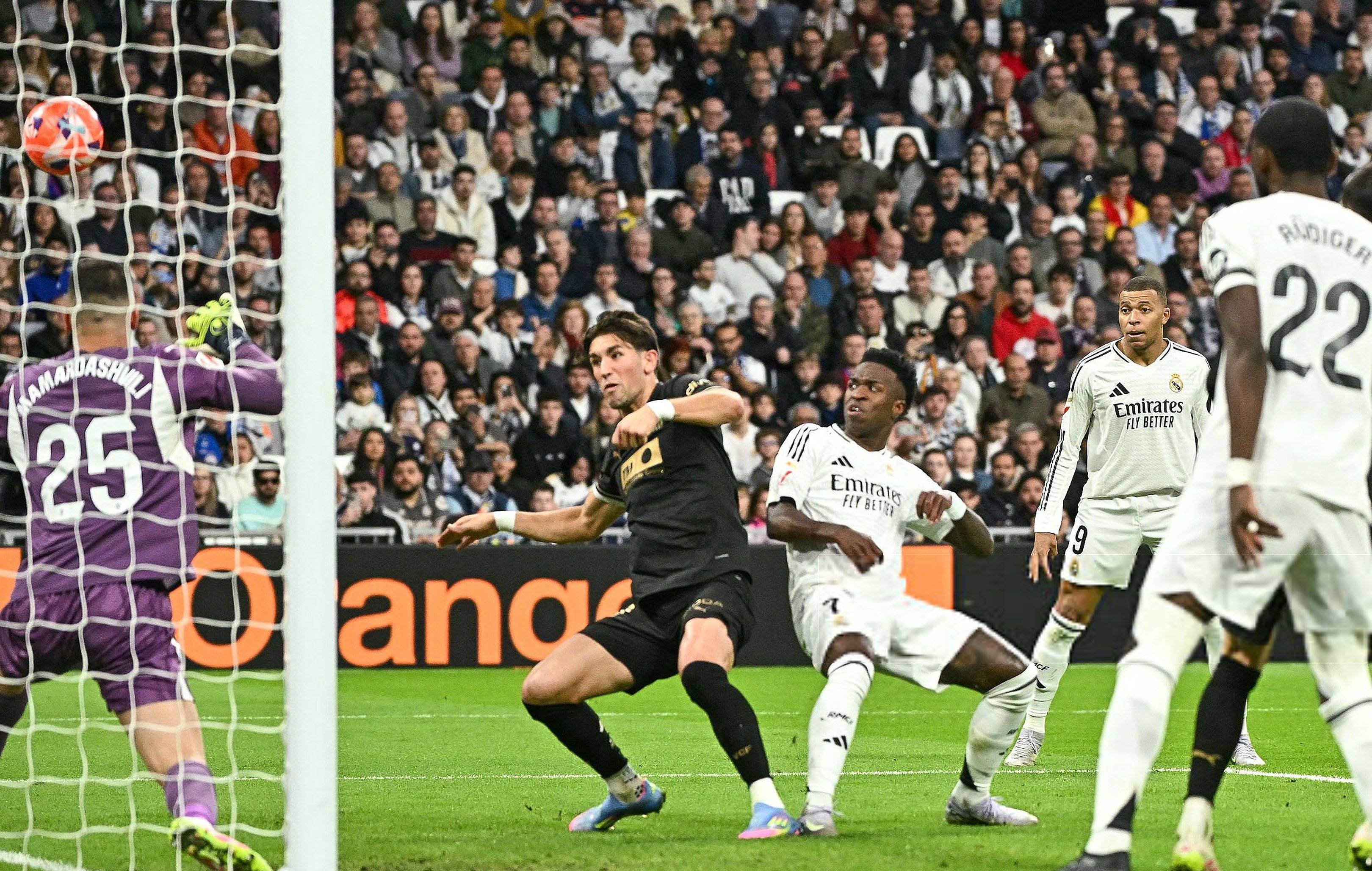 皇马金童高光表现，取证主帅信任的简单介绍