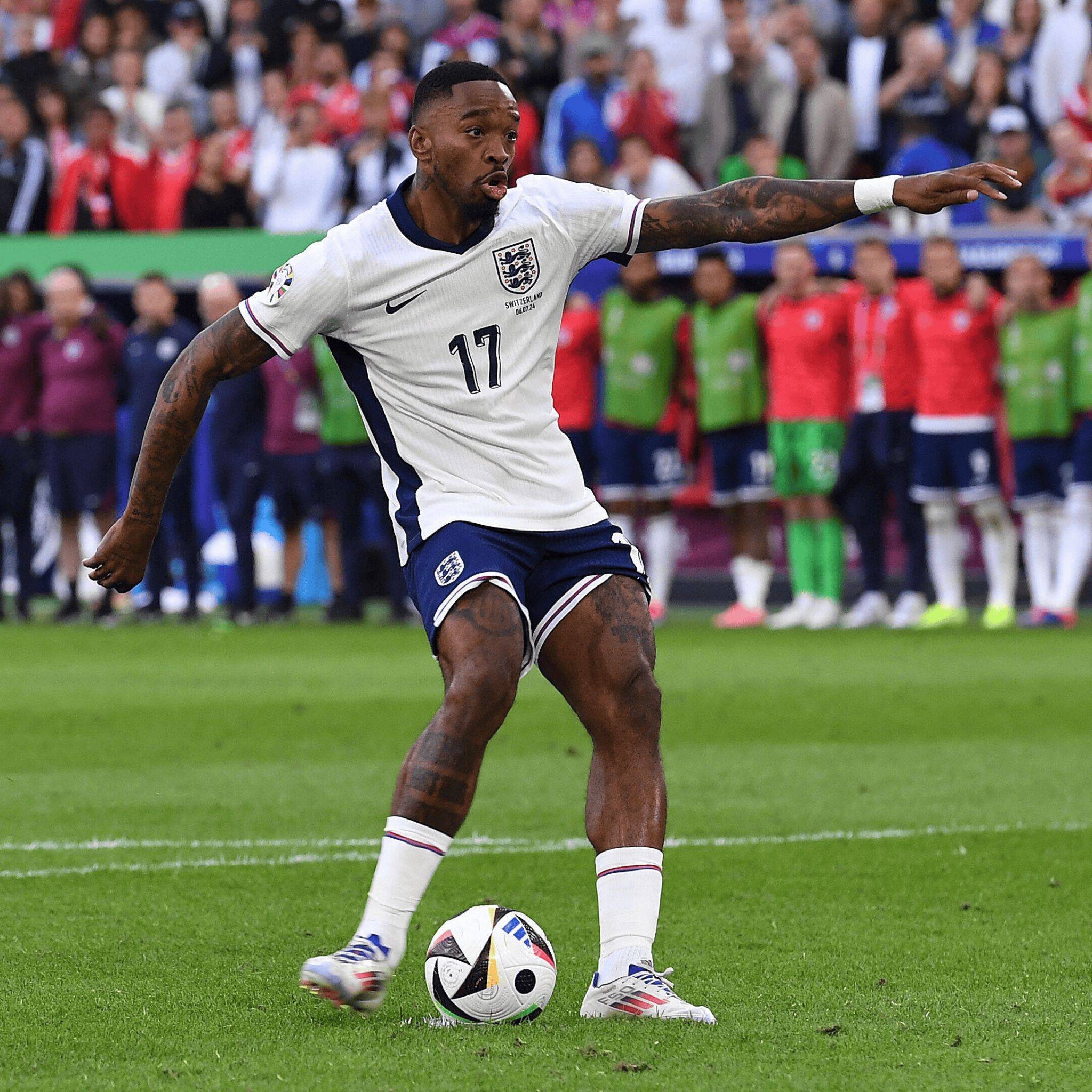 足坛新星崭露头角,成为球队关键球员的简单介绍 足坛新星崭露头角,成为球队关键球员的简单介绍