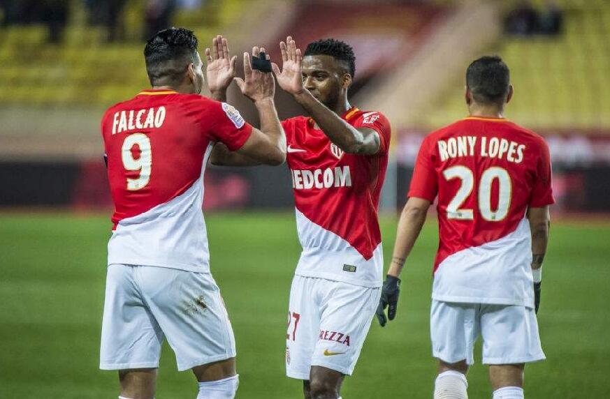 关于摩纳哥客场逆转，取得关键胜利保持排名的信息