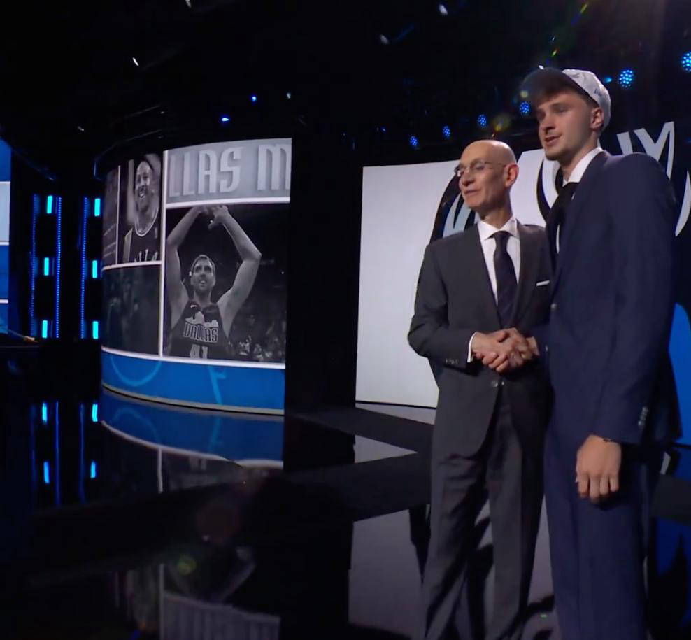 华体会课程-开拓者球员发布成名之作震惊全场