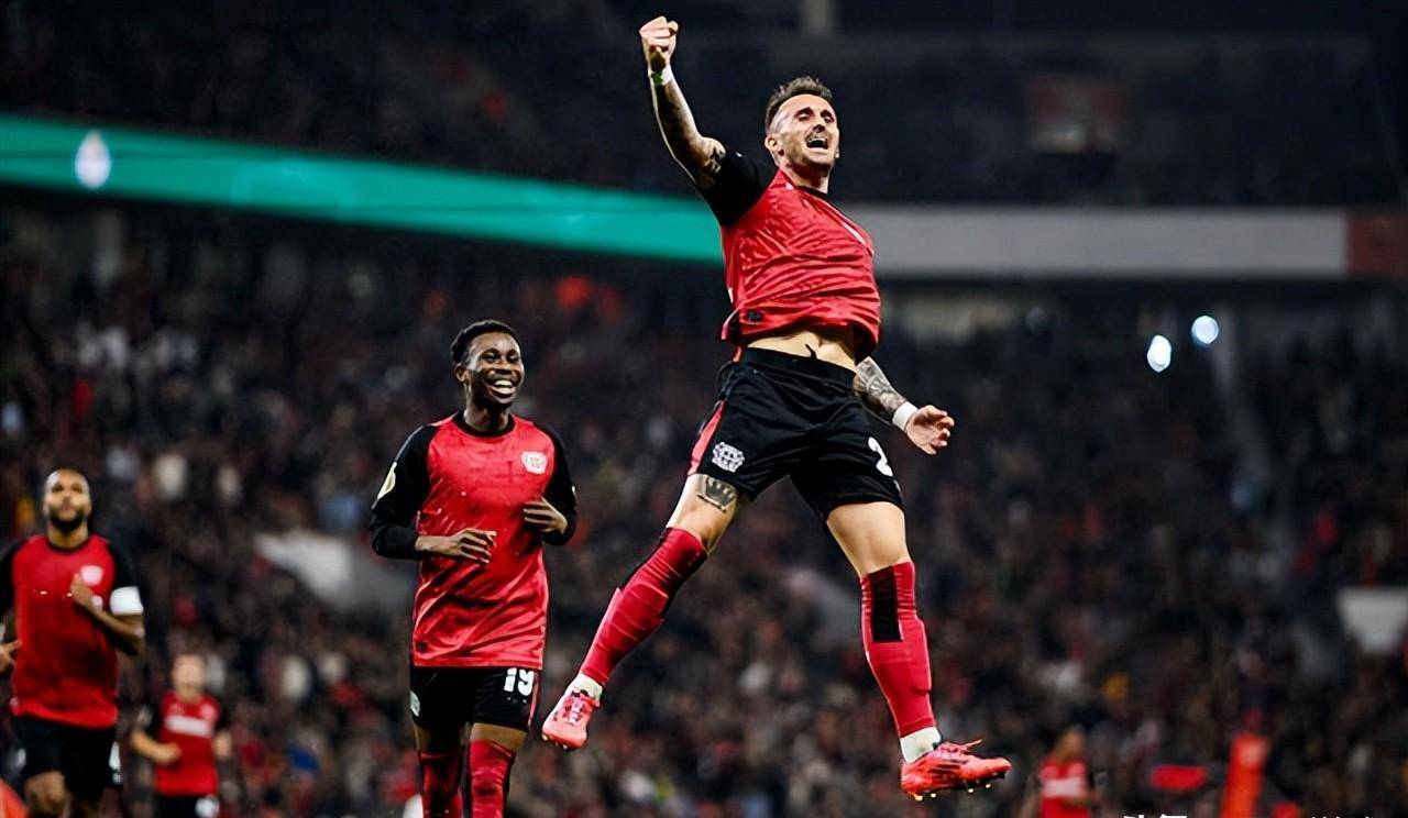 华体会地址-斯图加特近期状态一般，主教练寻求调整的简单介绍