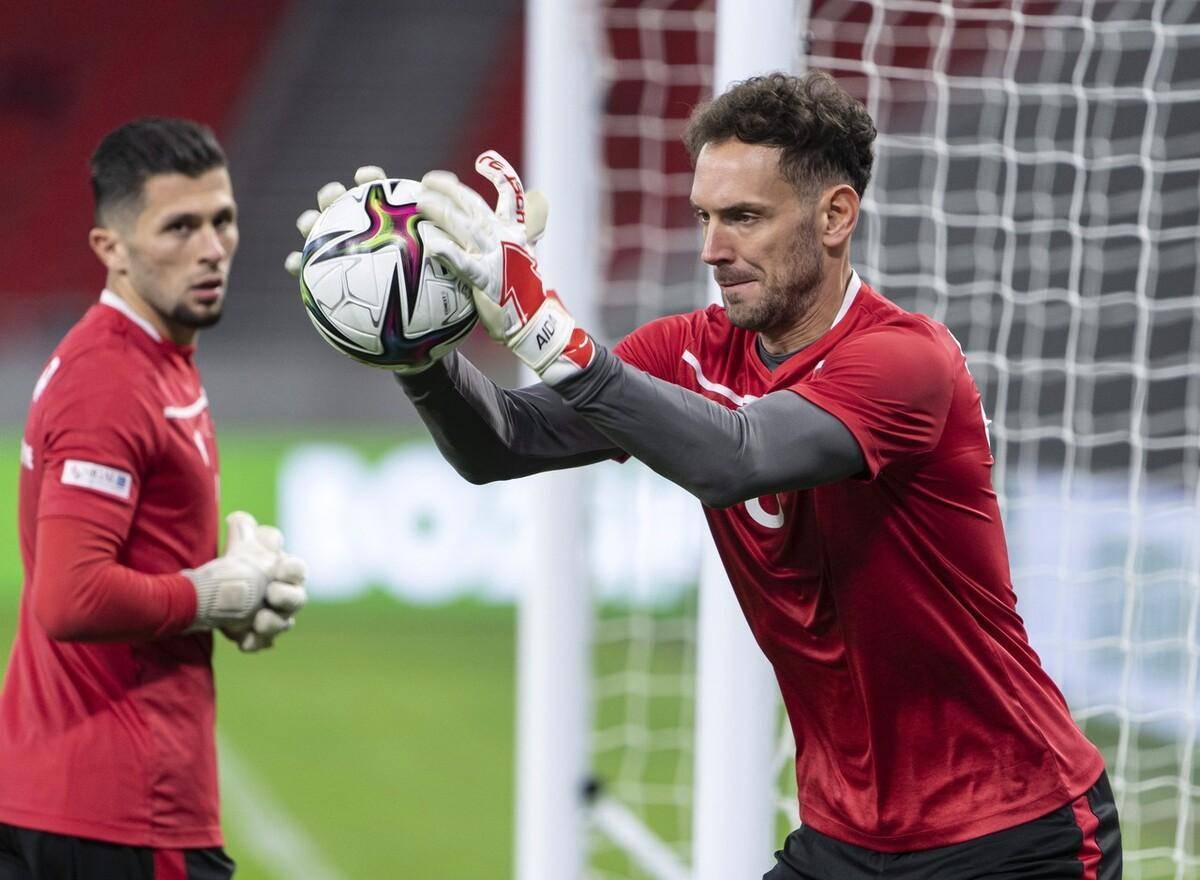 爱尔兰国家队士气高昂，备战比赛全力以赴