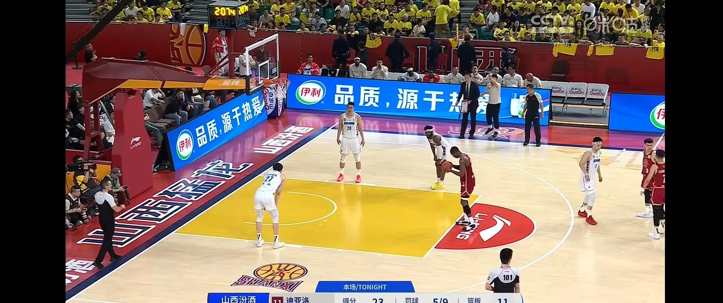 胜负悬念！国内篮球职业联赛赛场火爆