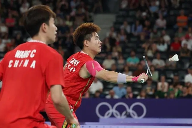 国内职业足球大赛激动时刻：武汉主场战胜深圳的简单介绍