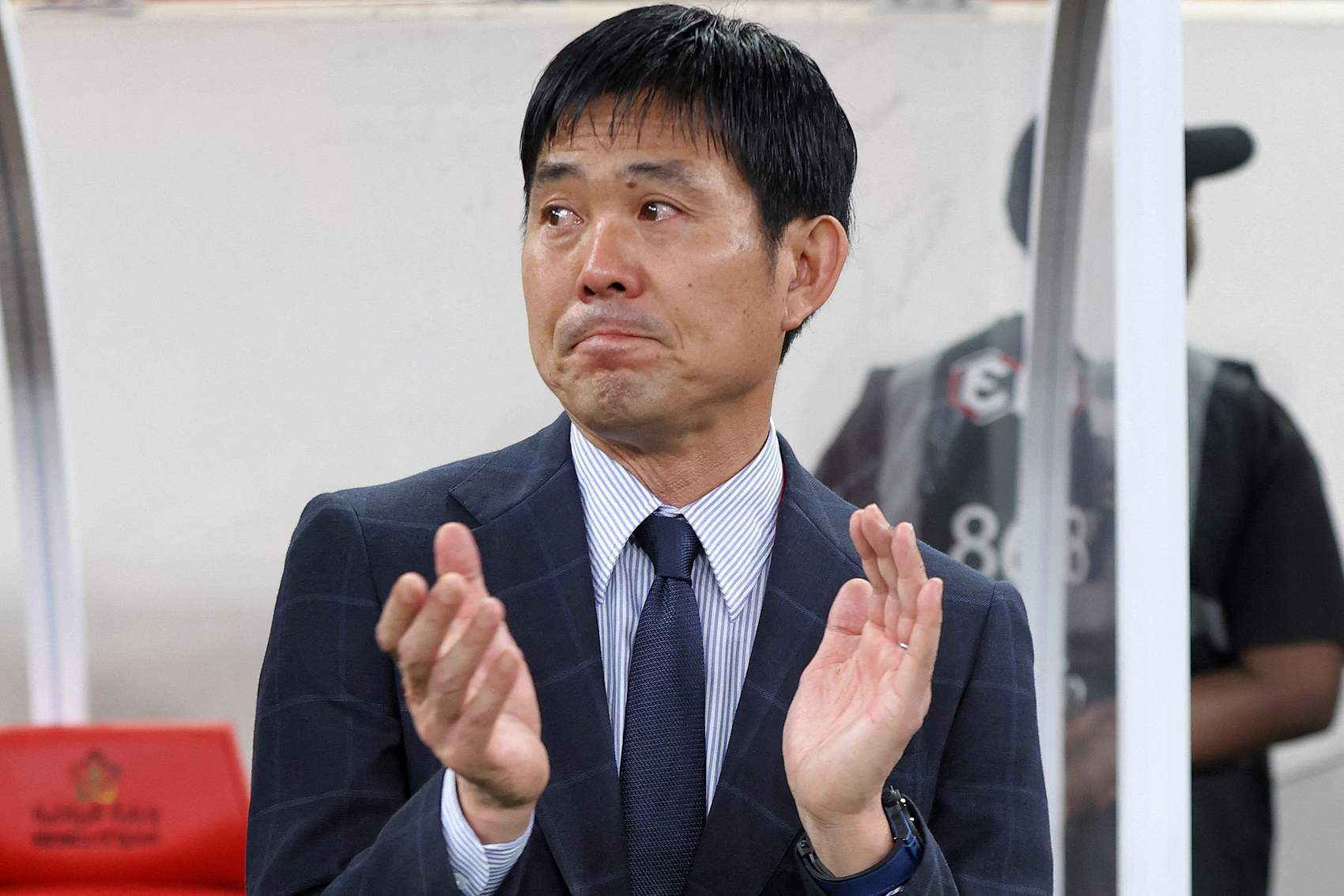 日本代表队后卫展现出色，助力球队晋级