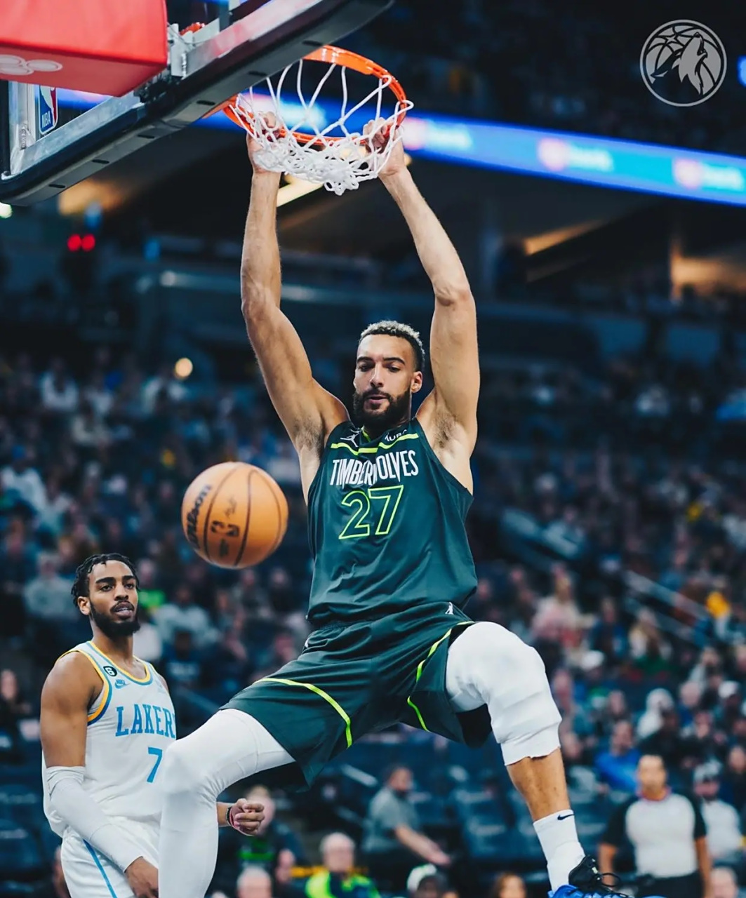 关于狼队遭遇连败，保级压力山大！的信息