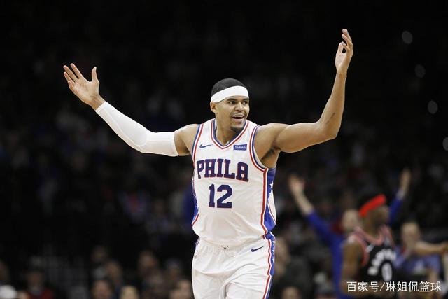 华体会视频-包含黄蜂老将继续保持稳定，为球队贡献巨大的词条