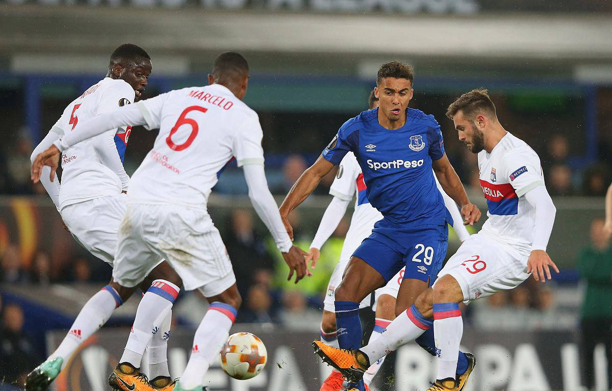 关于里昂在比赛中取得胜利，稳固联赛前四名位置的信息